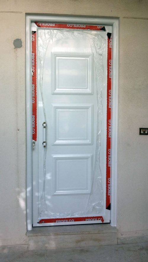 Εξώπορτα αλουμινίου